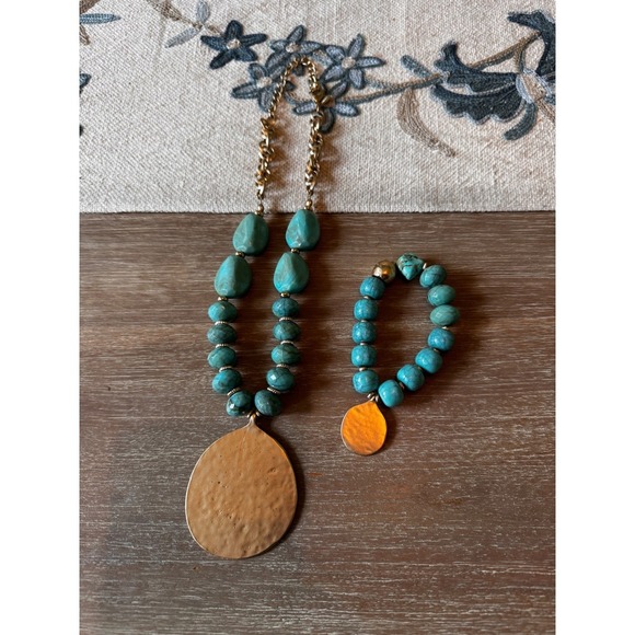 Chico's Turquoise Necklace Bracelet Set Gold Tone Pendant Boho Jewelry - Picture 2 of 8